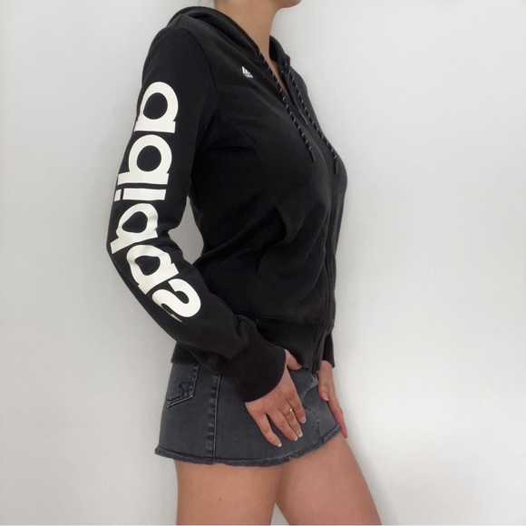 Black adidas spell out hoodie sports jacket, size S 🔥 - Picture 4 of 5